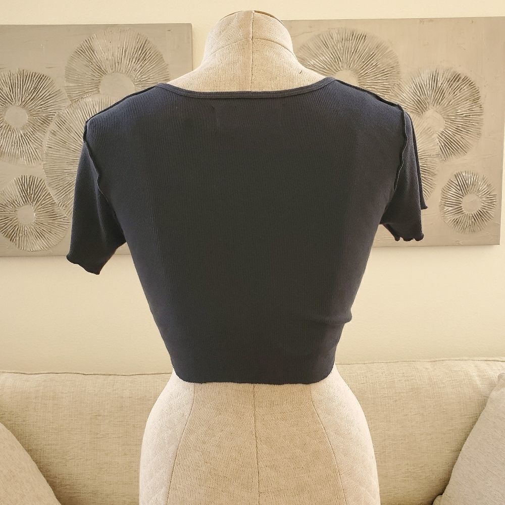 Jack Steven Cropped Button Front Ribbed Baby Tee size Medium - Picture 6 of 9